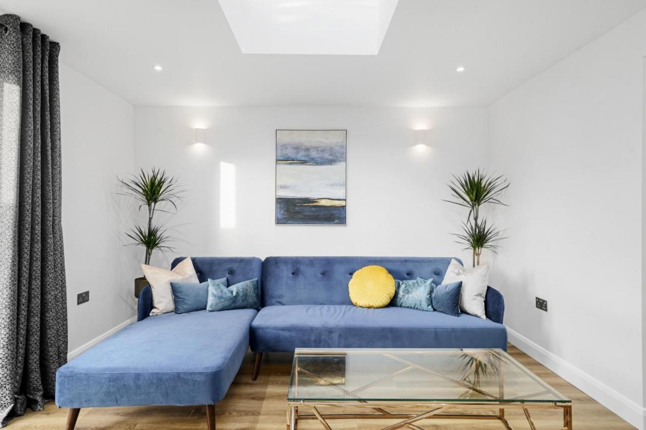 Modern Bungalow In Maidstone Sleeps 5 With Free Parking Экстерьер фото
