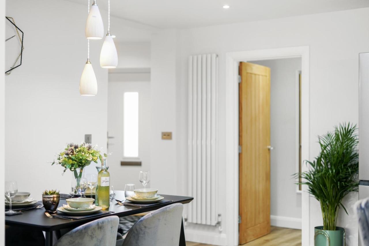 Modern Bungalow In Maidstone Sleeps 5 With Free Parking Экстерьер фото