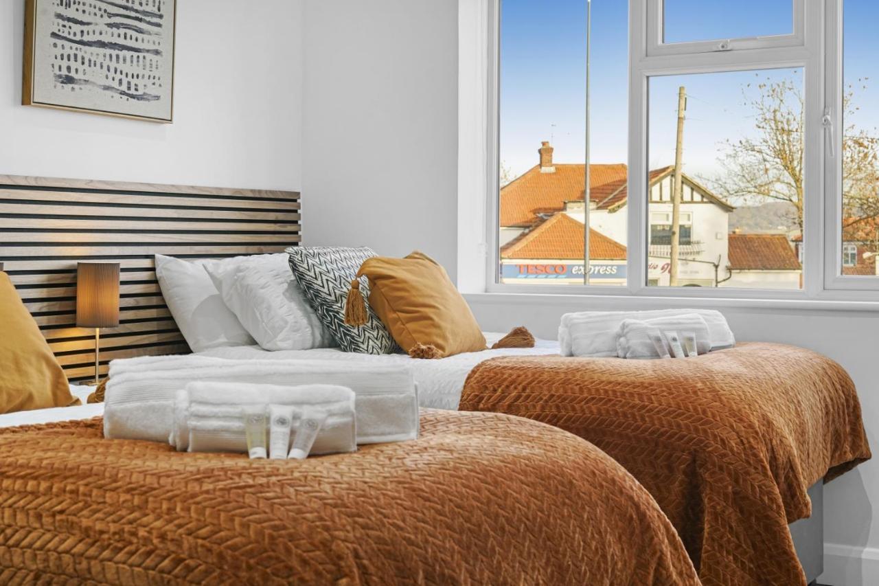 Modern Bungalow In Maidstone Sleeps 5 With Free Parking Экстерьер фото