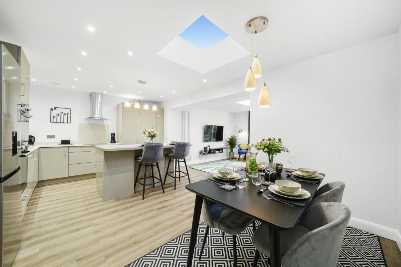 Modern Bungalow In Maidstone Sleeps 5 With Free Parking Экстерьер фото