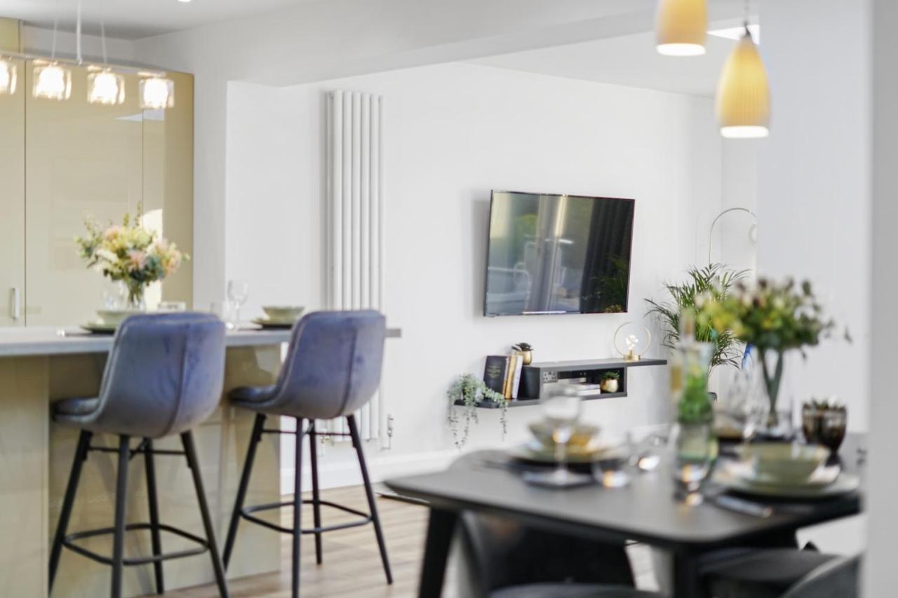 Modern Bungalow In Maidstone Sleeps 5 With Free Parking Экстерьер фото